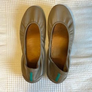 Tieks Flats Size 9